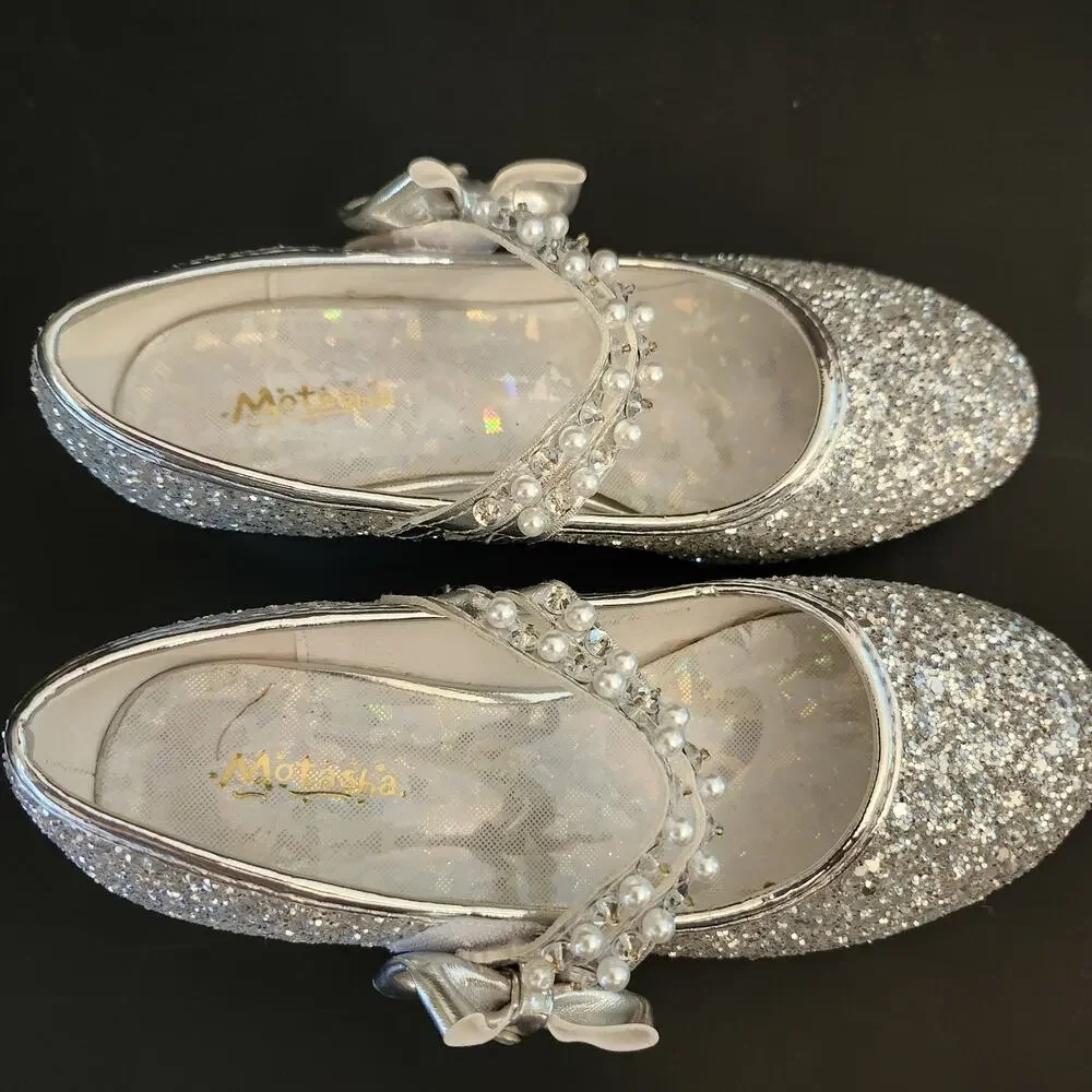 Girls Motasha Low Heel Dress Shoes Silver Glitter Pumps Sz 1 M Pearls & Beads
